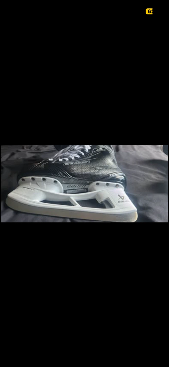 Bauer Hockey Skates - Size 8 - photo 3