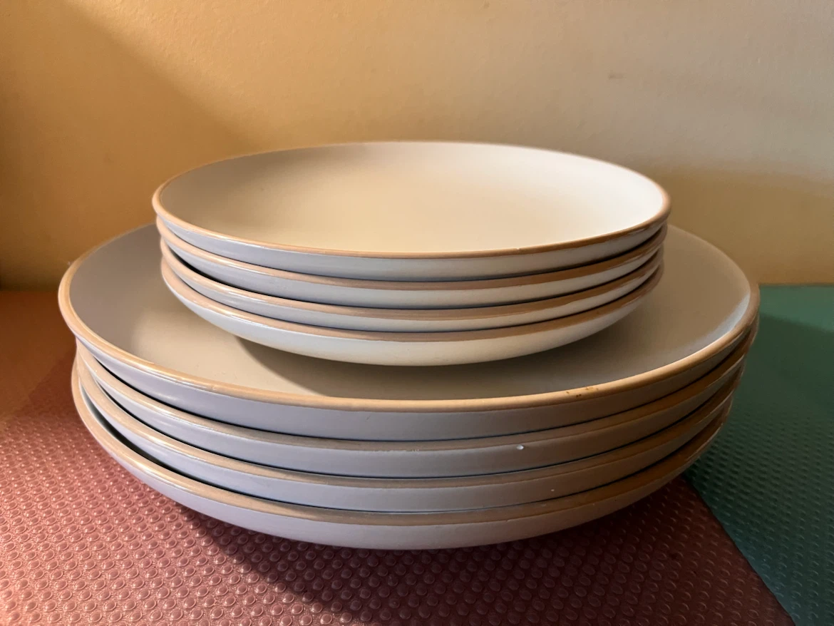 Gibson Home Dinner Plates Set