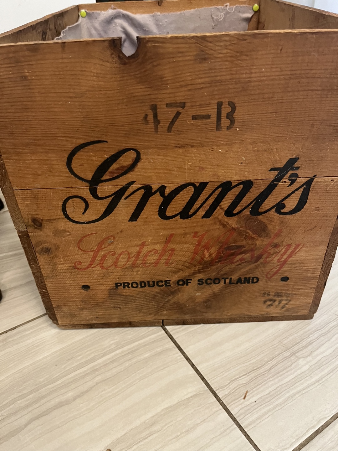 Vintage WM. Grant & Sons Ltd. Wooden Crate - photo 2