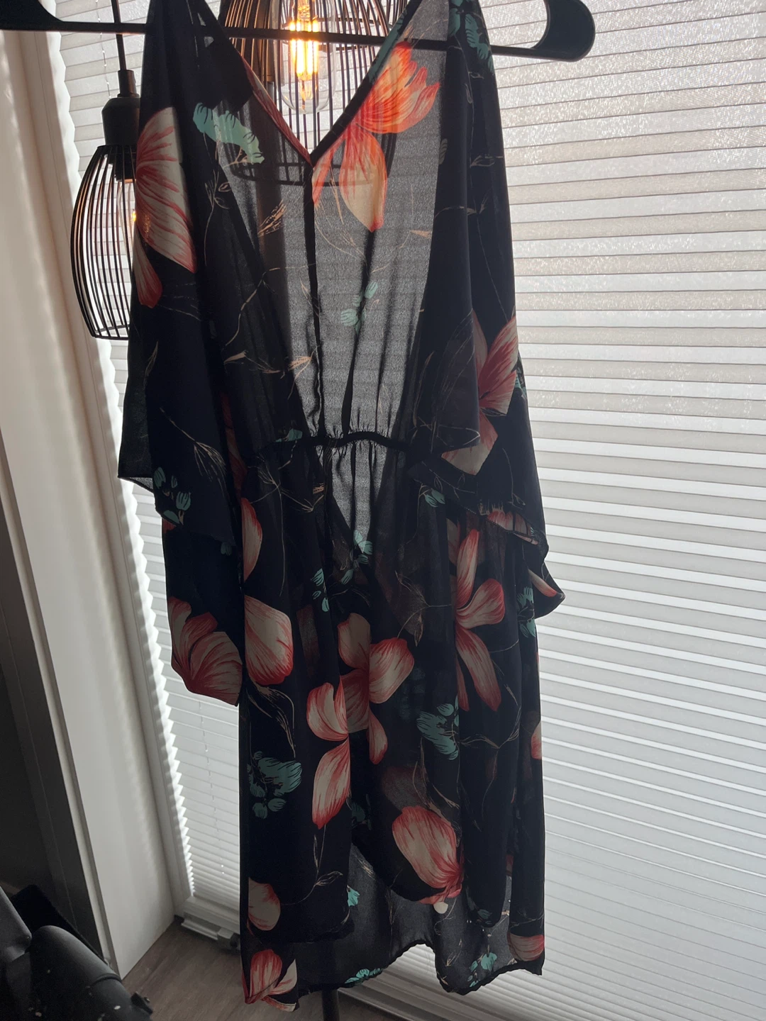 5  TORRID SIZE 3 Xlg. Blouses - photo 3