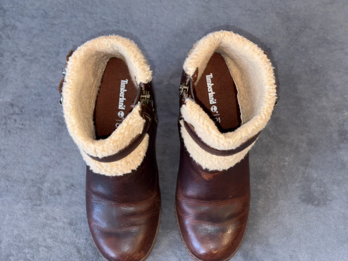 Timberland Brown Leather Fur Lined Ankle Boots size 6.5 - photo 5