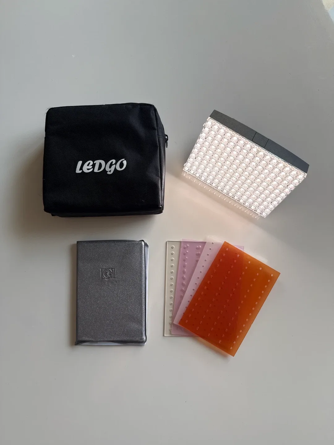 LEDGO CN-B150 LED On Camera Light