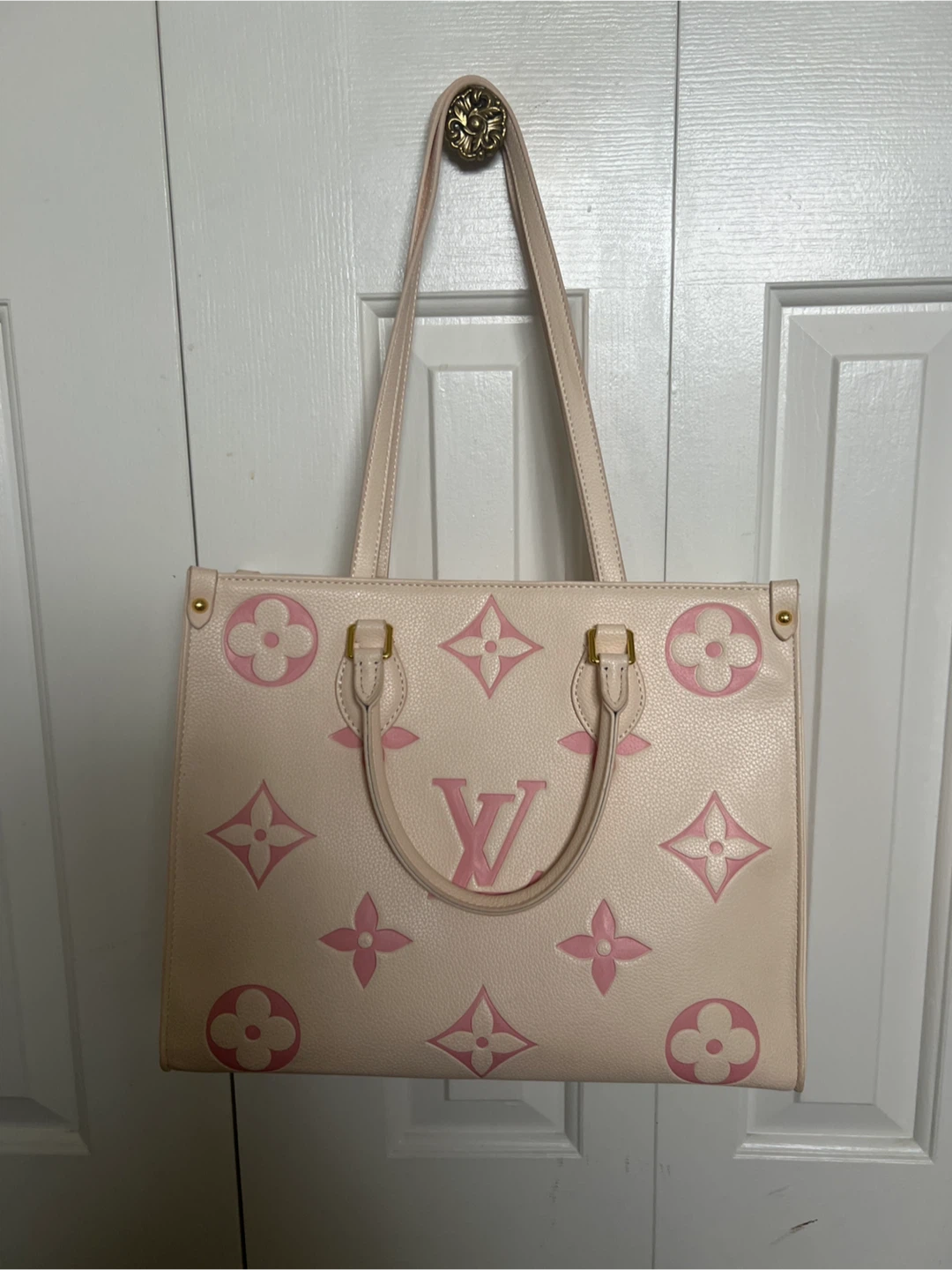 Louis Vuitton Tote Bag - photo 2