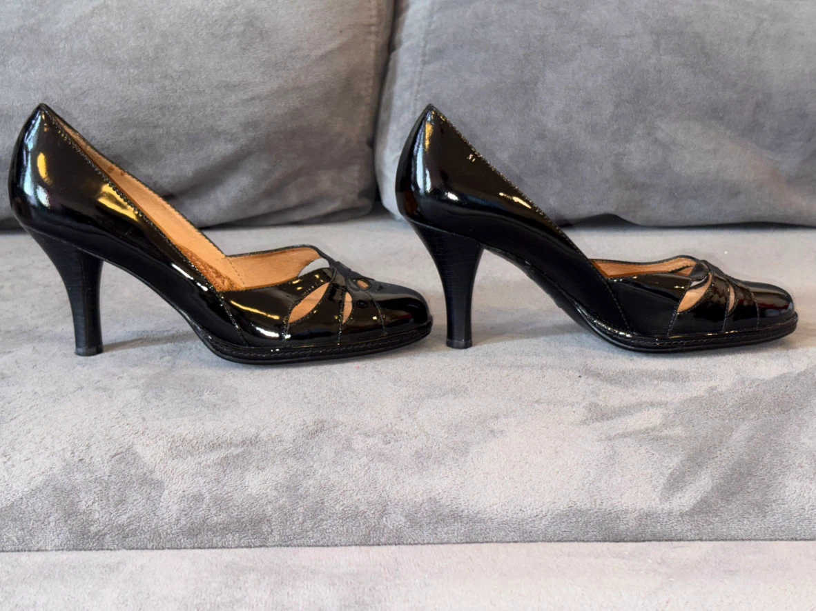 Söfft Black Patent Leather Heels - photo 3