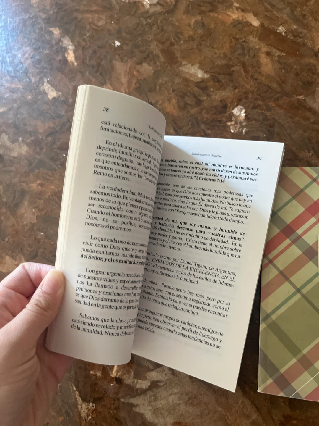 2 books - photo 2
