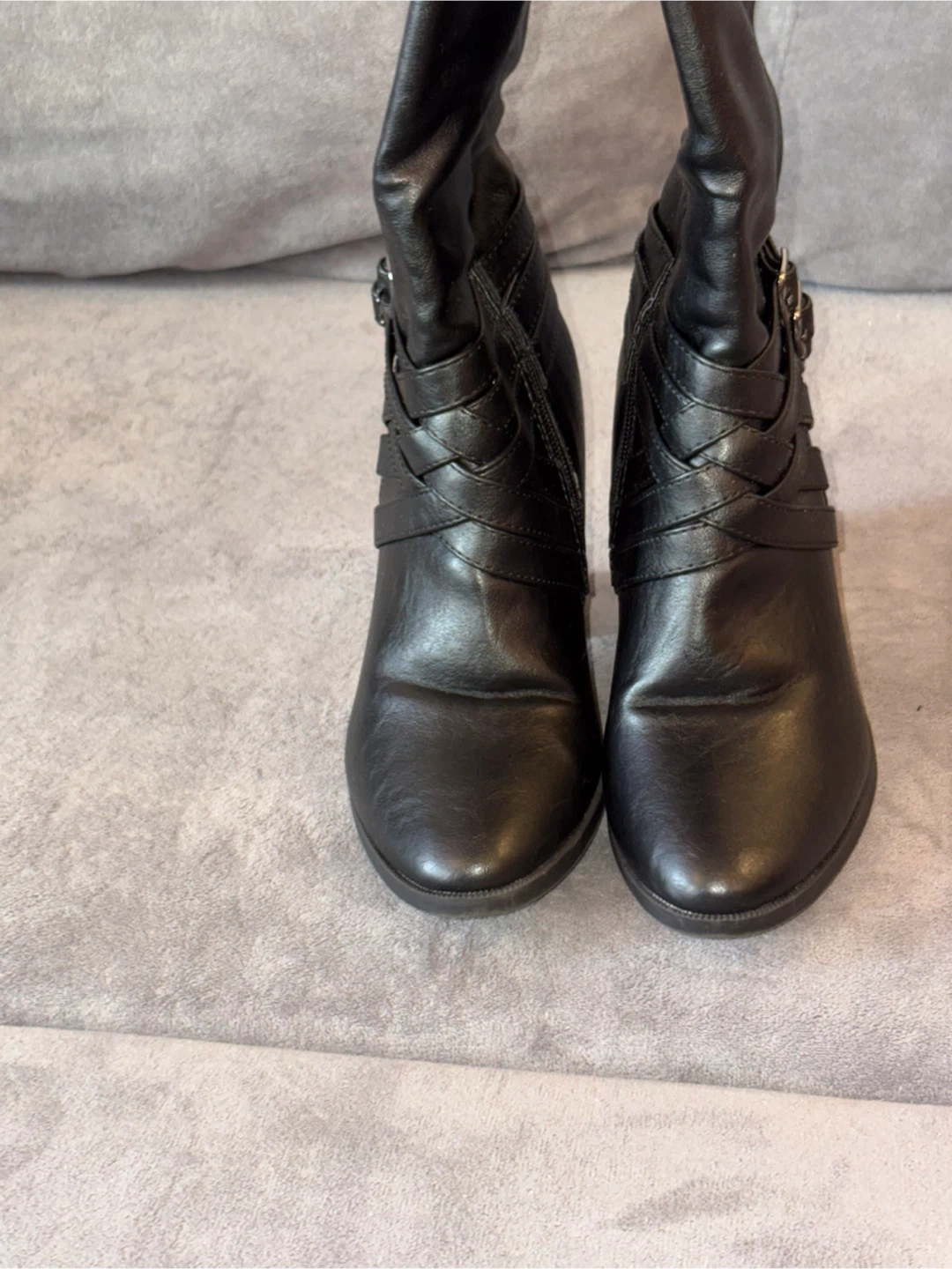 Forever 21 Black Faux Leather Buckle Boots - photo 3