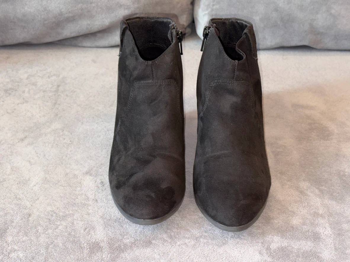 Old Navy Black Suede Ankle Boots - photo 3
