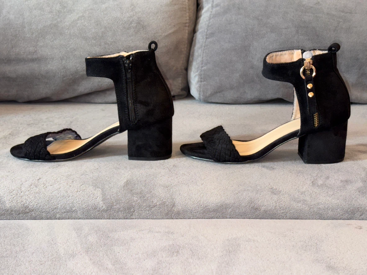 Black Suede Block Heel Sandals - photo 2