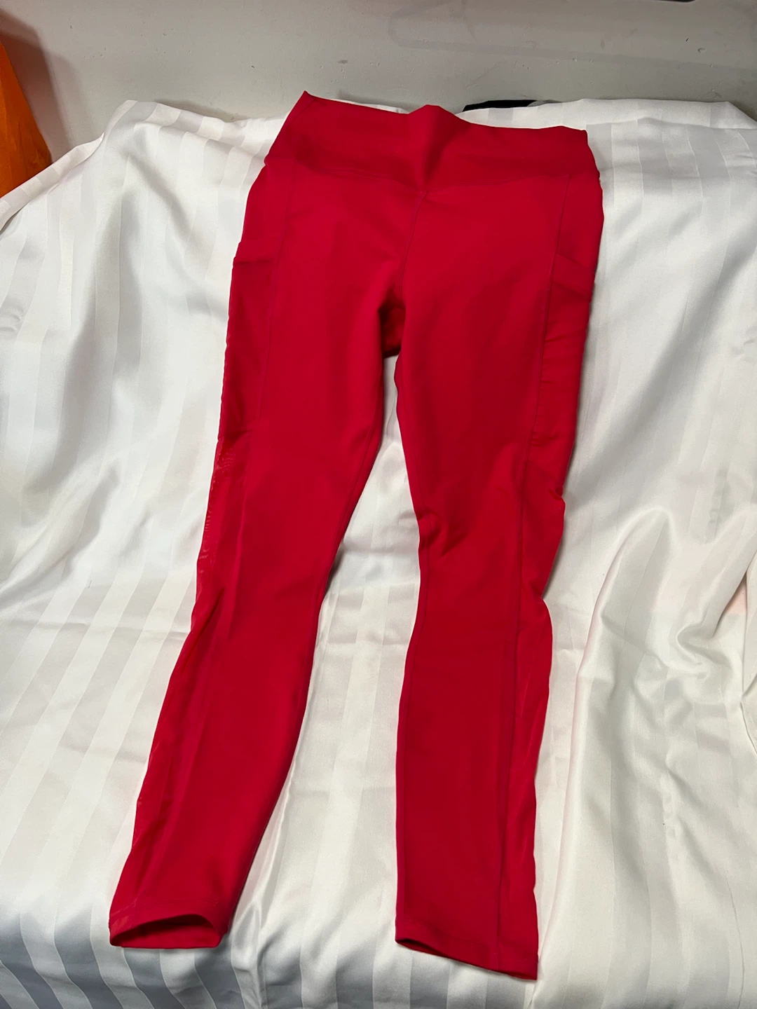 Pink Fabletics Activewear Leggings with Pockets
