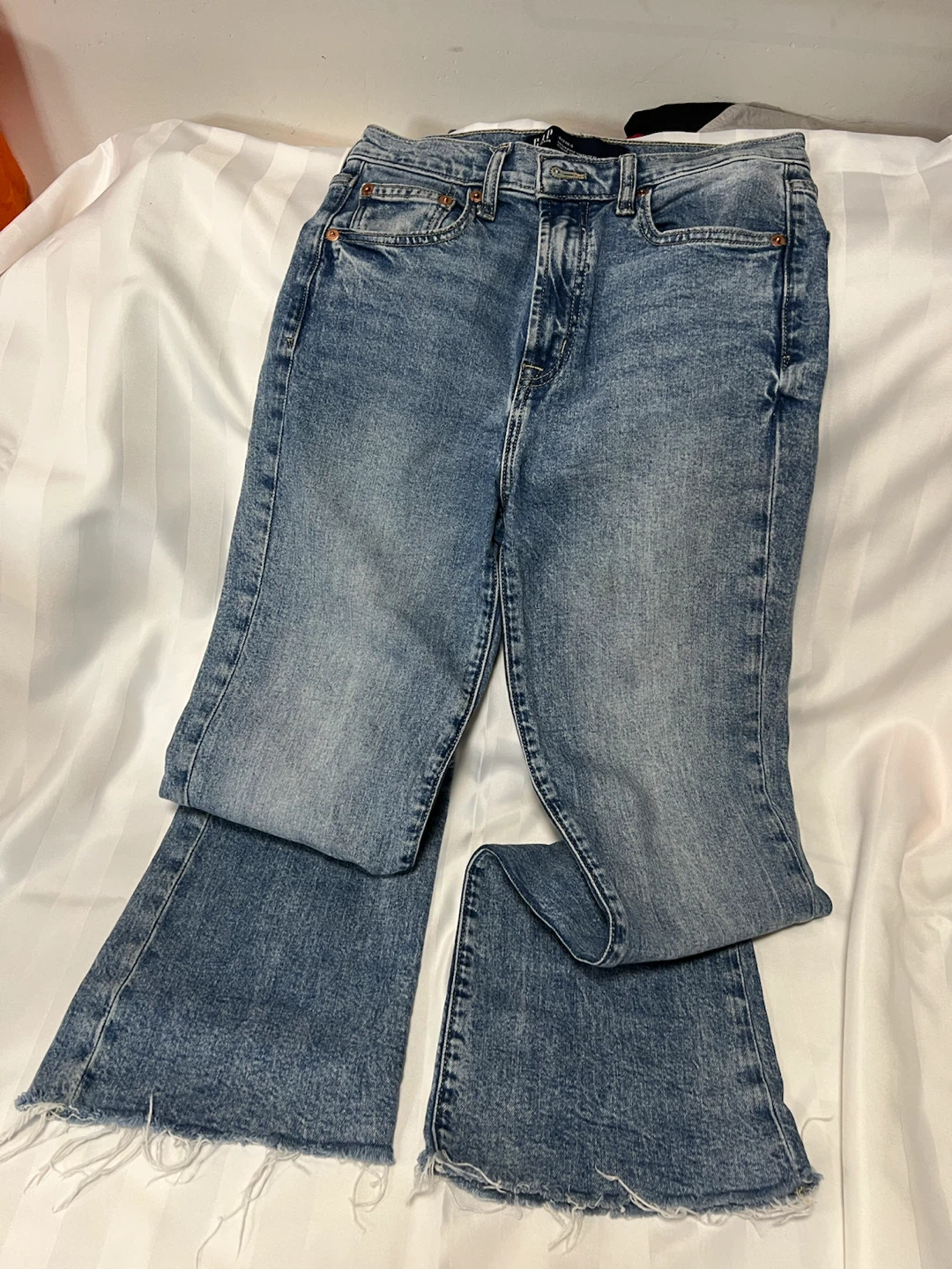GAP Denim High Rise Vintage Flare Jeans Size 4/27R - photo 2