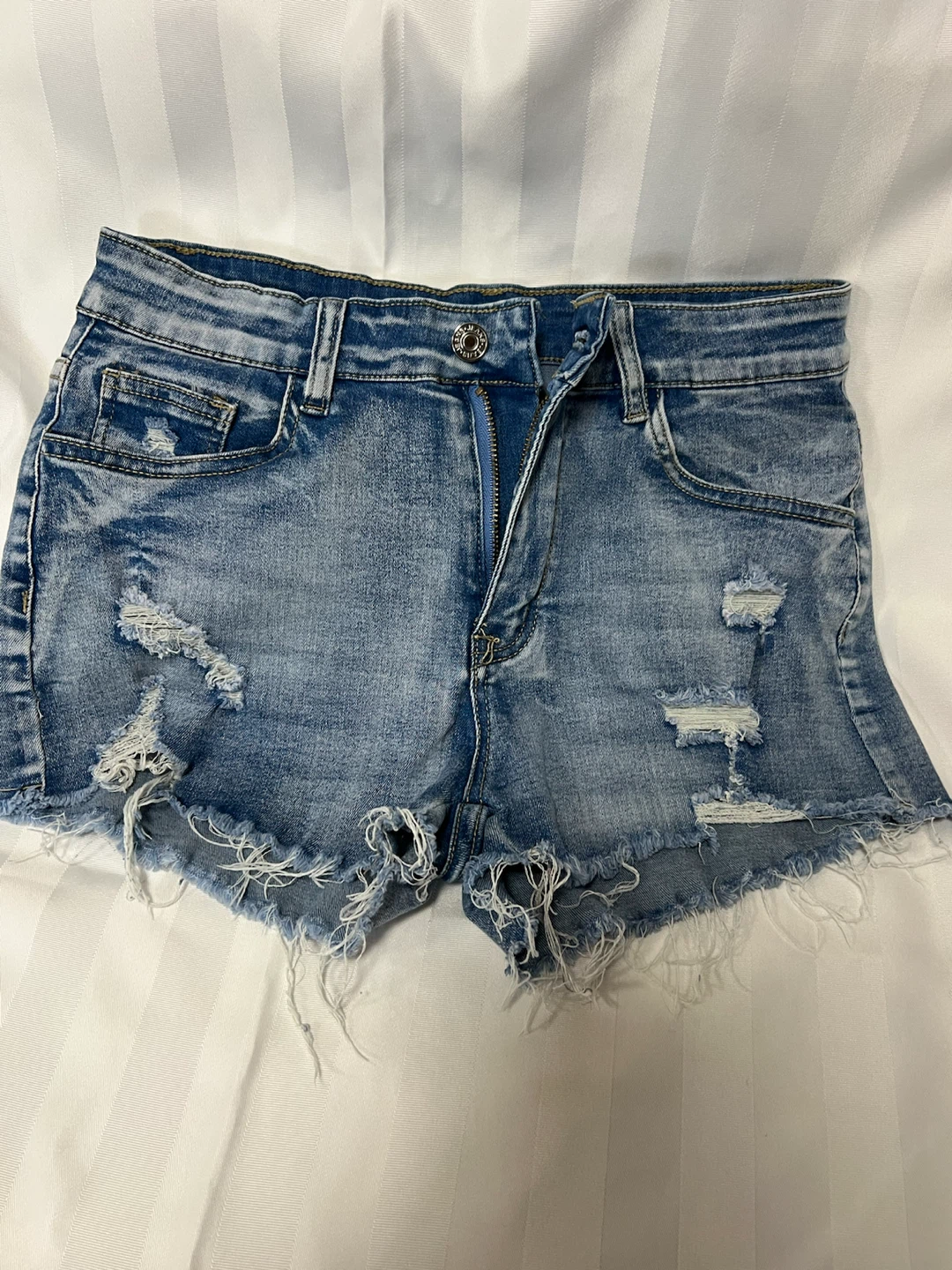 Distressed Denim stretch Jean Shorts
