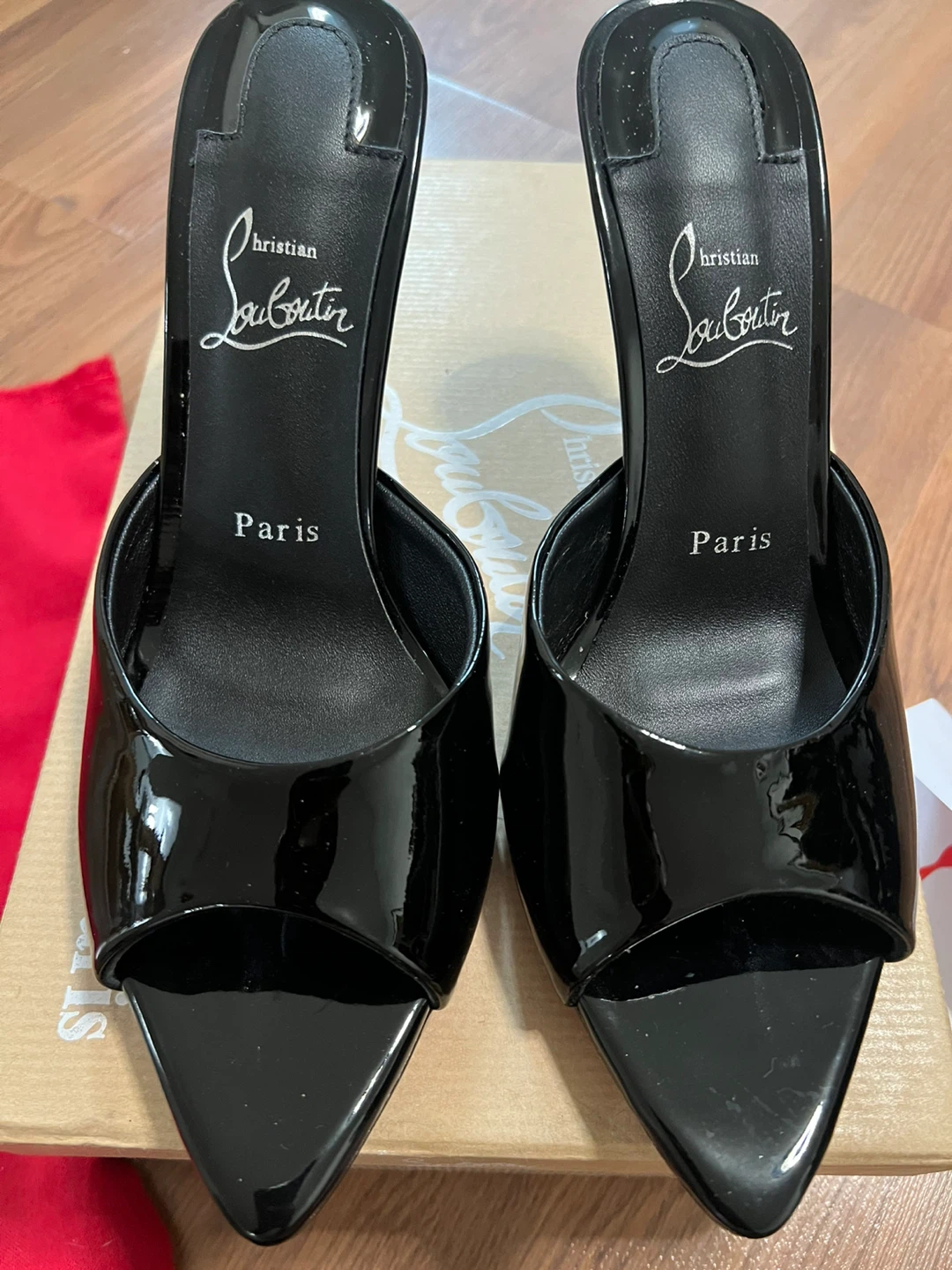 New Christian Louboutin Patent Leather Mules - photo 2