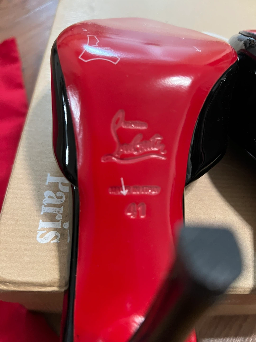 New Christian Louboutin Patent Leather Mules - photo 4