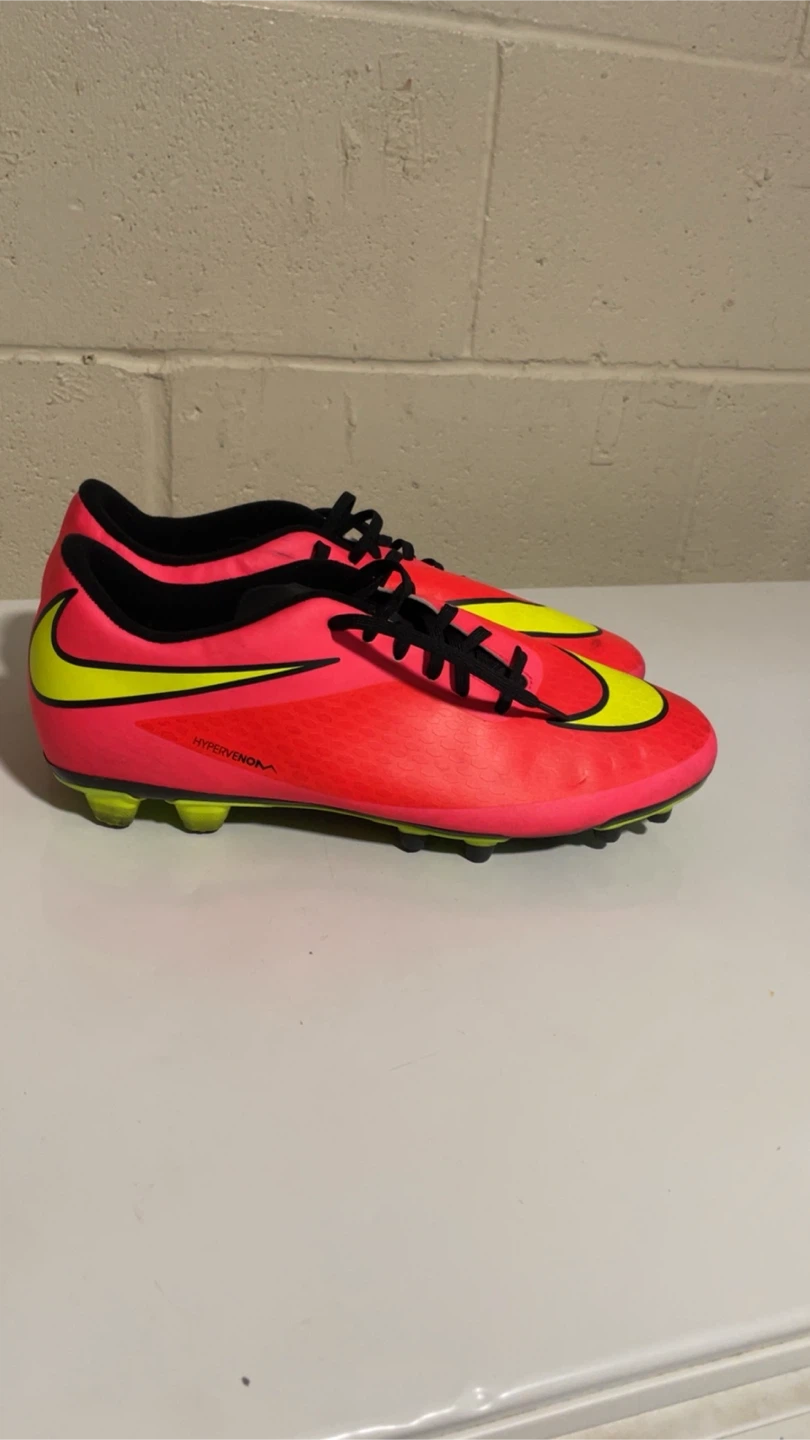 Nike Hypervenom Soccer Cleats Size 11.5