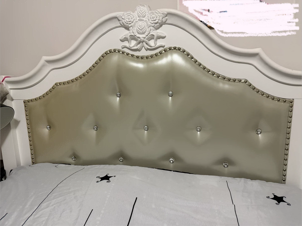 Full Size Bed (Only) - White -Solid Wood - photo 2