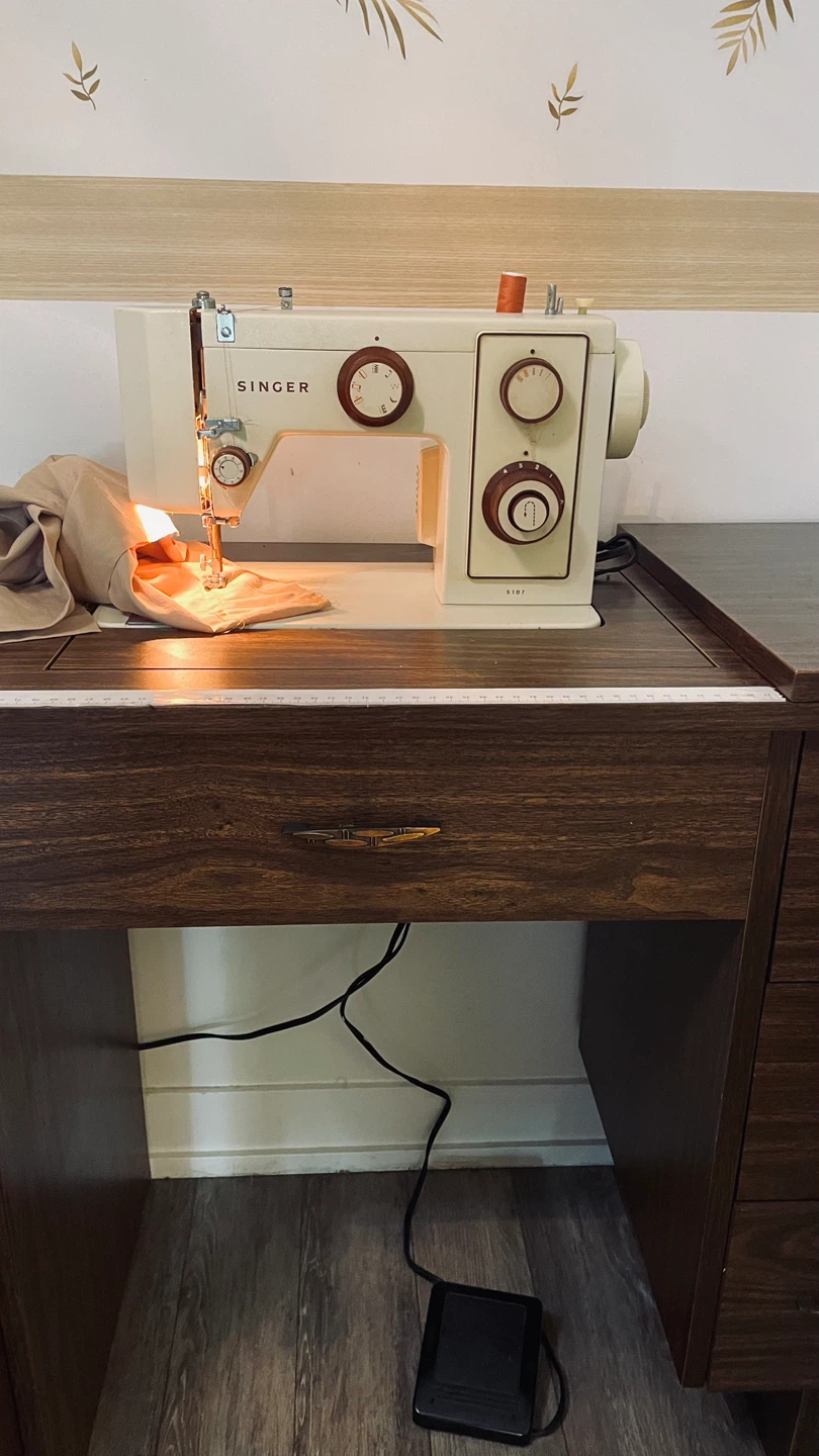 Singer Sewing Machine with Desk