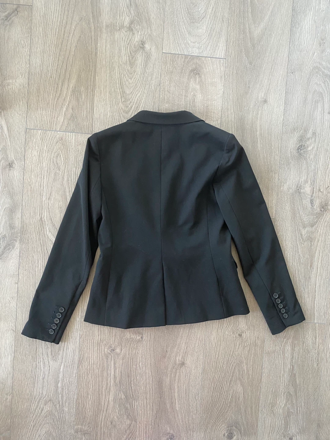 Banana Republic double-breasted blazer from fall 2019 - photo 3