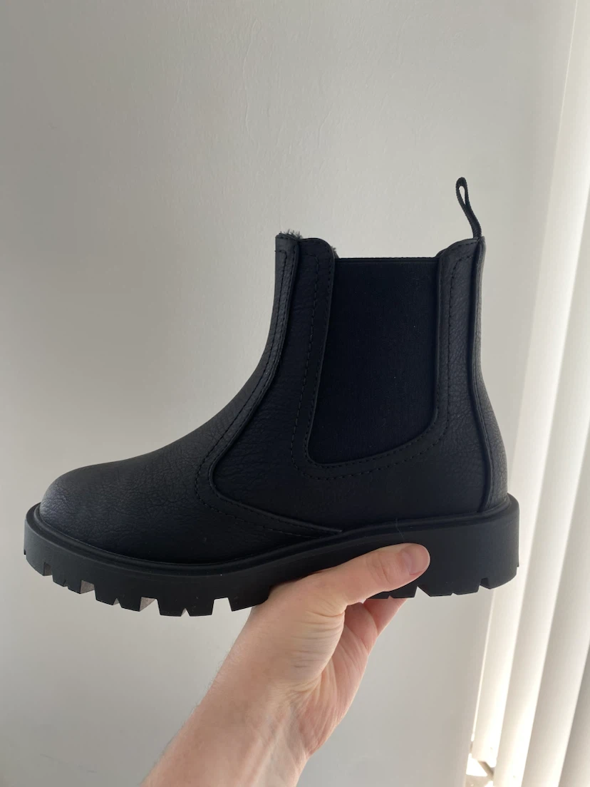 Black Chelsea Boots - photo 3