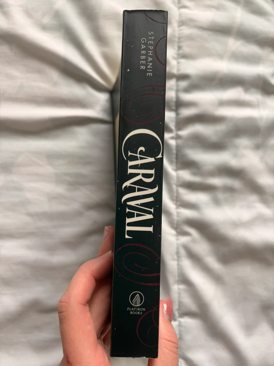 Caraval by Stephanie Garber Paperback - photo 3