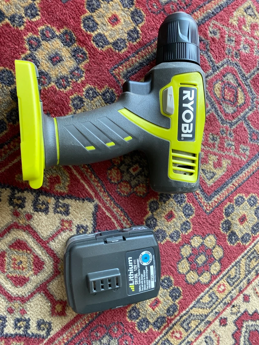 Ryobi 12V Drill with Battery - photo 2