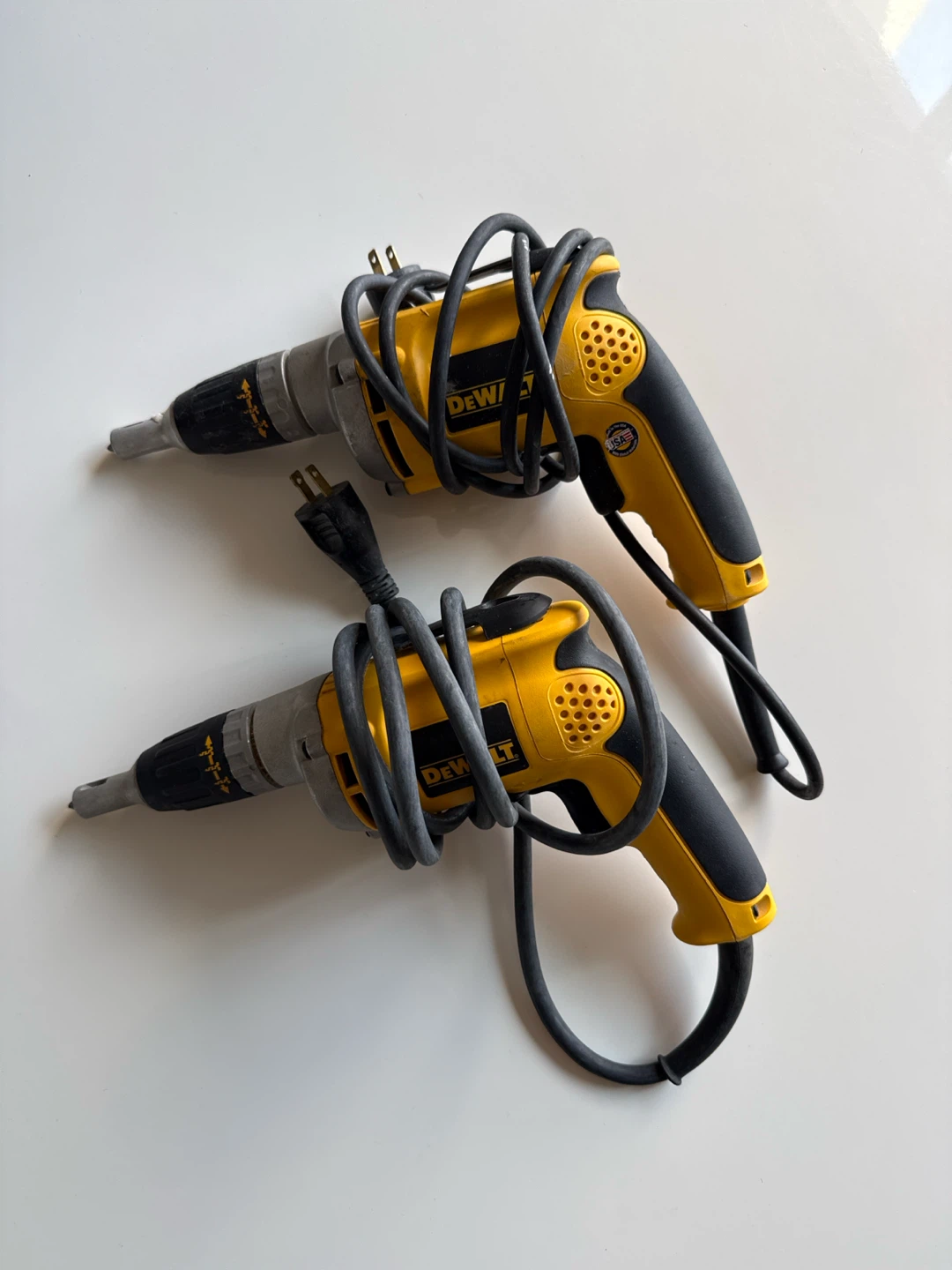 x2 DEWALT DW272 VSR Drywall Screwdriver (pair) - photo 3