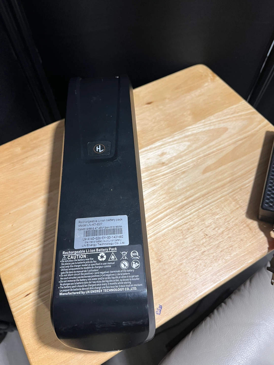 Rechargeable Li-ion Battery Pack & charger - photo 3