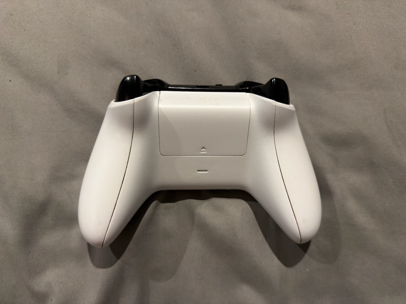 White Xbox Bluetooth Wireless Controller - photo 2