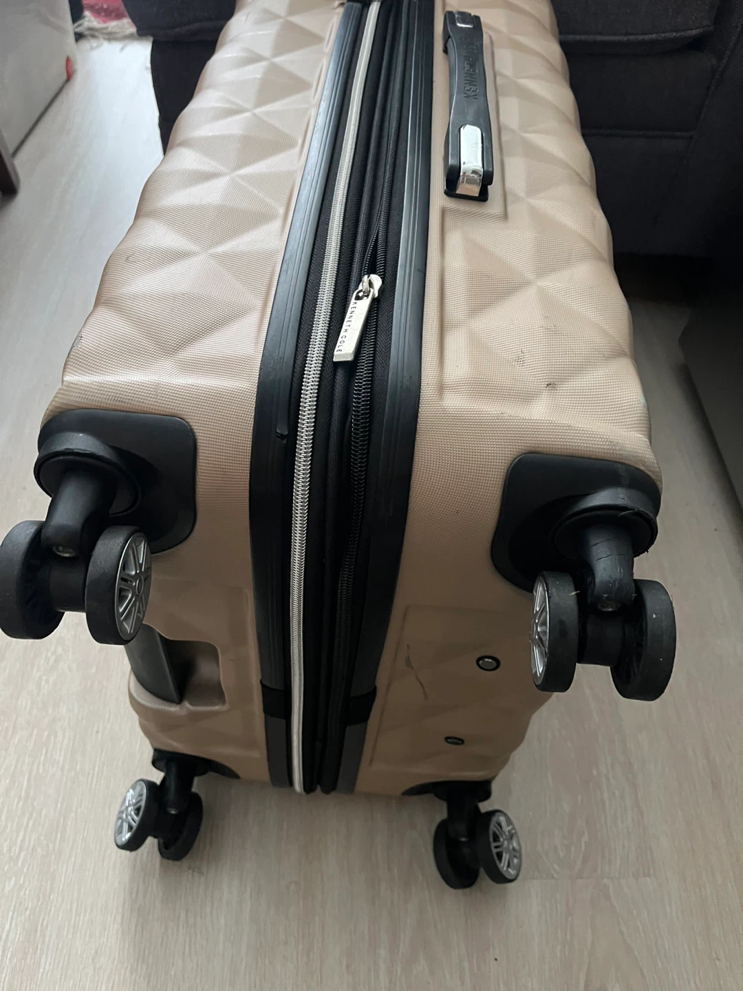 Kenneth Cole Reaction Luggage Set24”