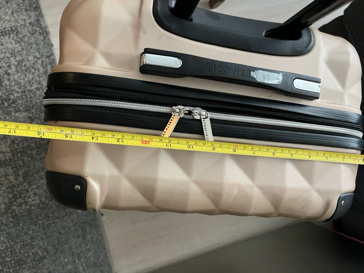 Kenneth Cole Reaction Luggage Set24” - photo 3