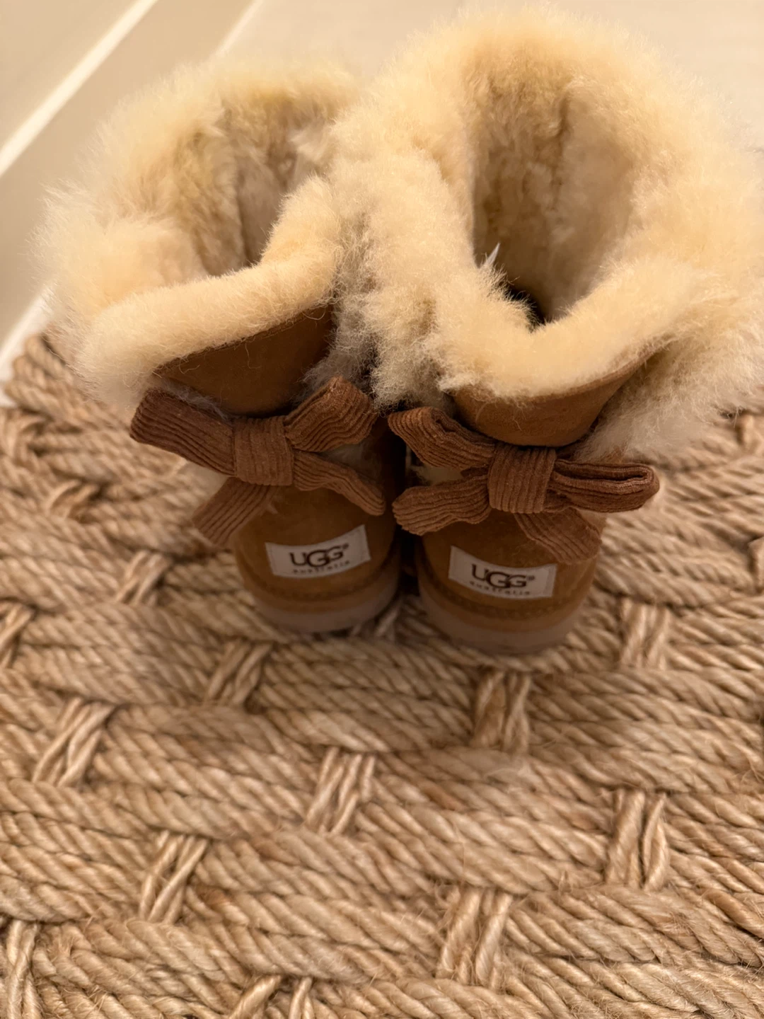 Ugg Australia Boots with Bows - photo 2