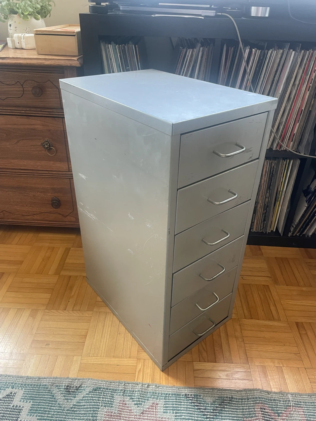 Metal 5-Drawer Filing Cabinet - photo 4