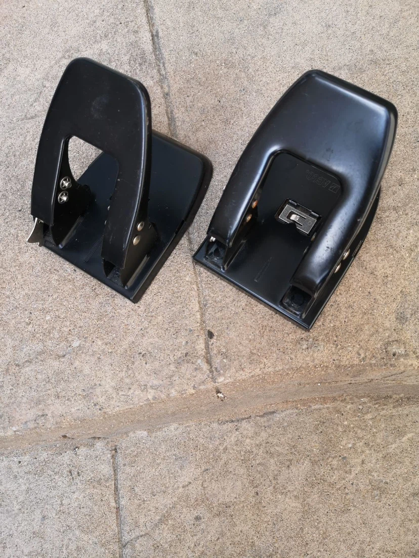 Black Hole Punchers (2)