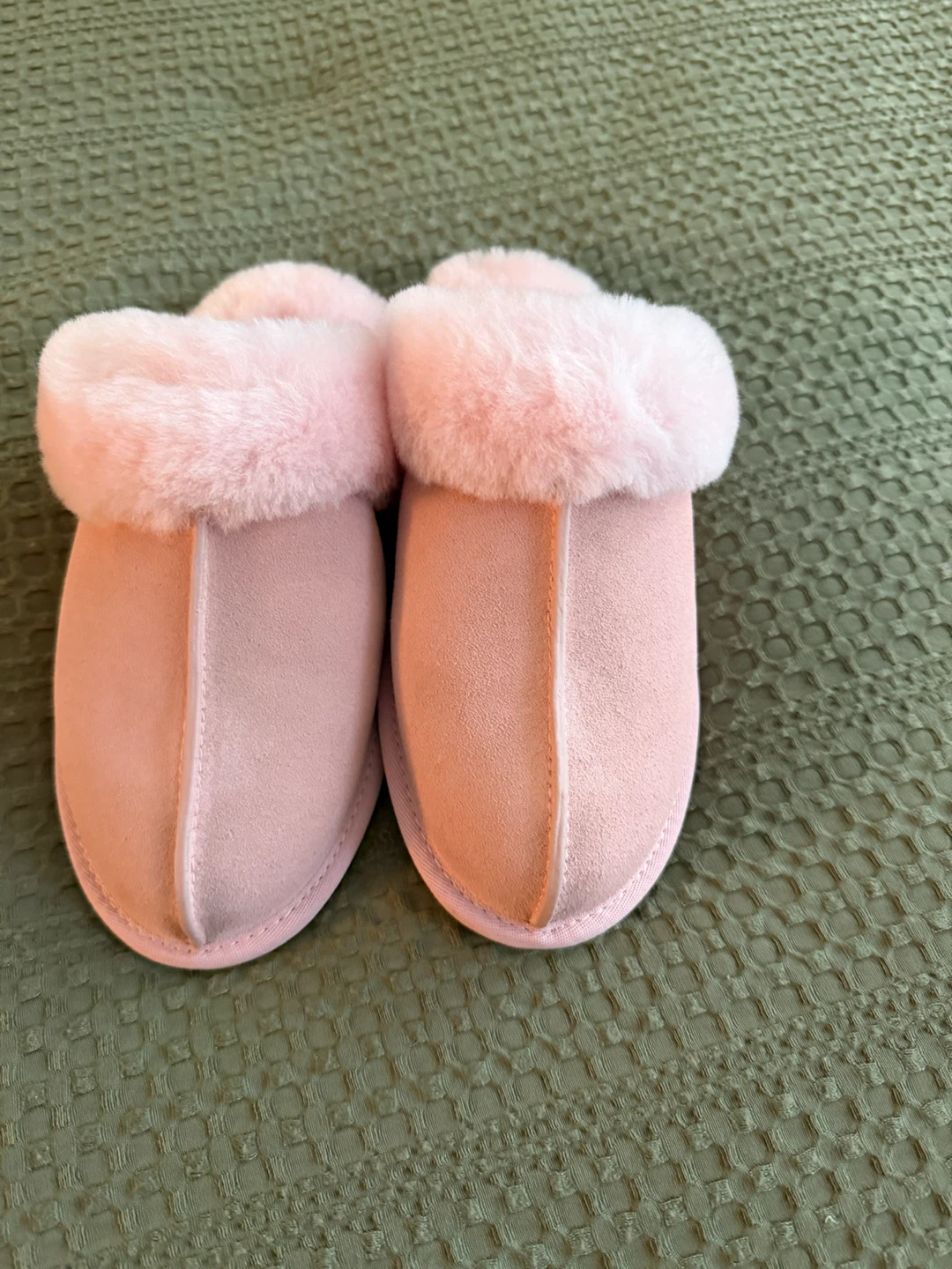 UGG Pink Suede Sheepskin Slippers - Size 8 - photo 4