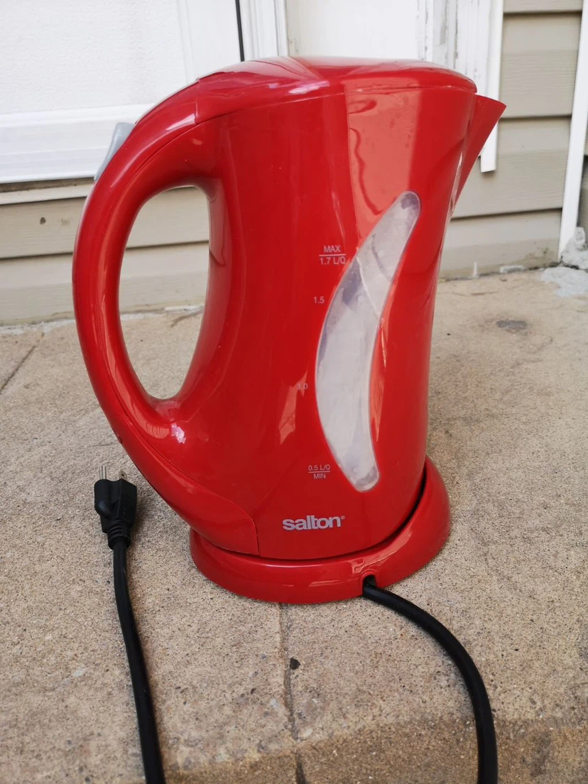 Salton Red Electric Kettle 1.7L