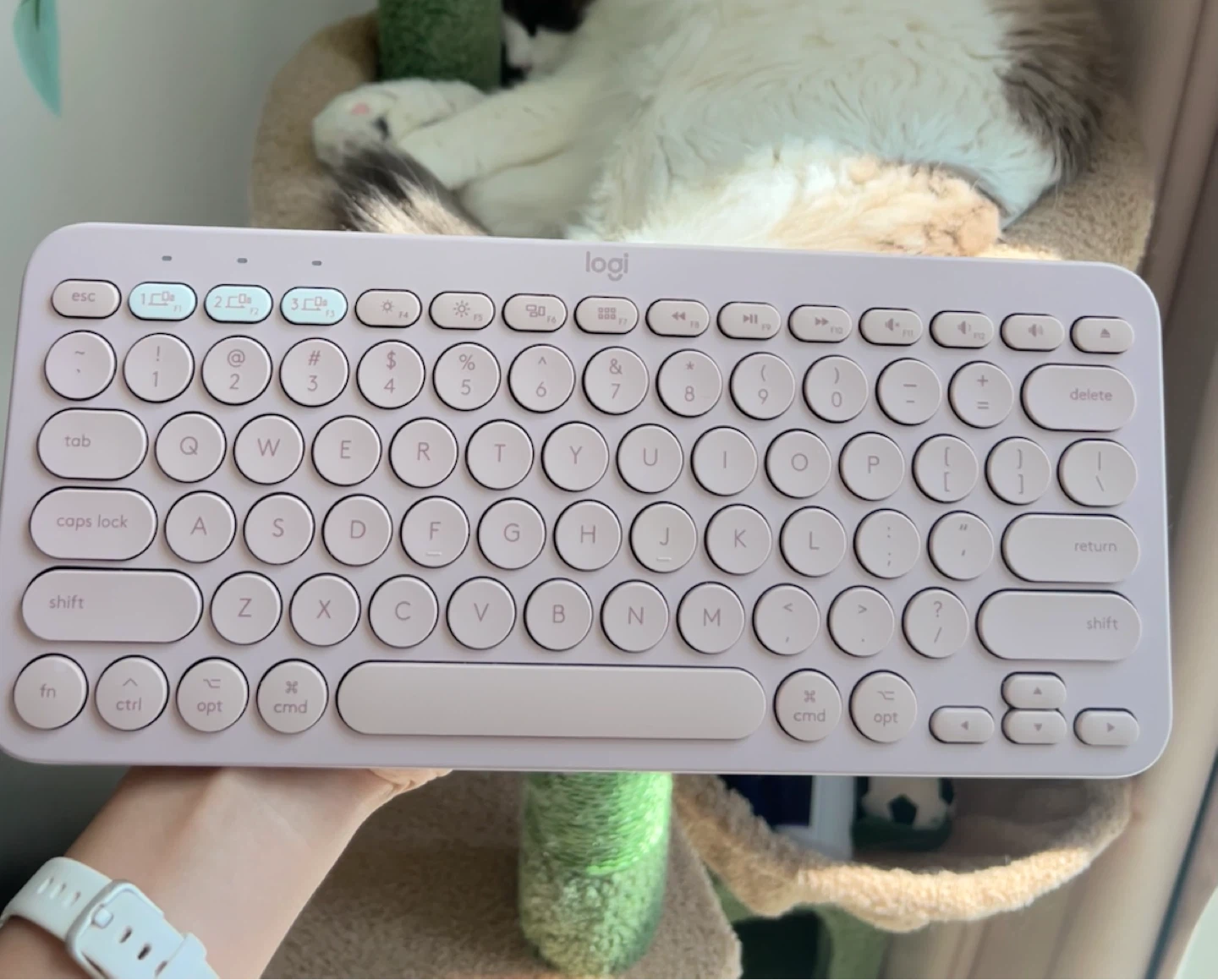 Logitech Logi Pebble K380 Wireless Keyboard - Pink