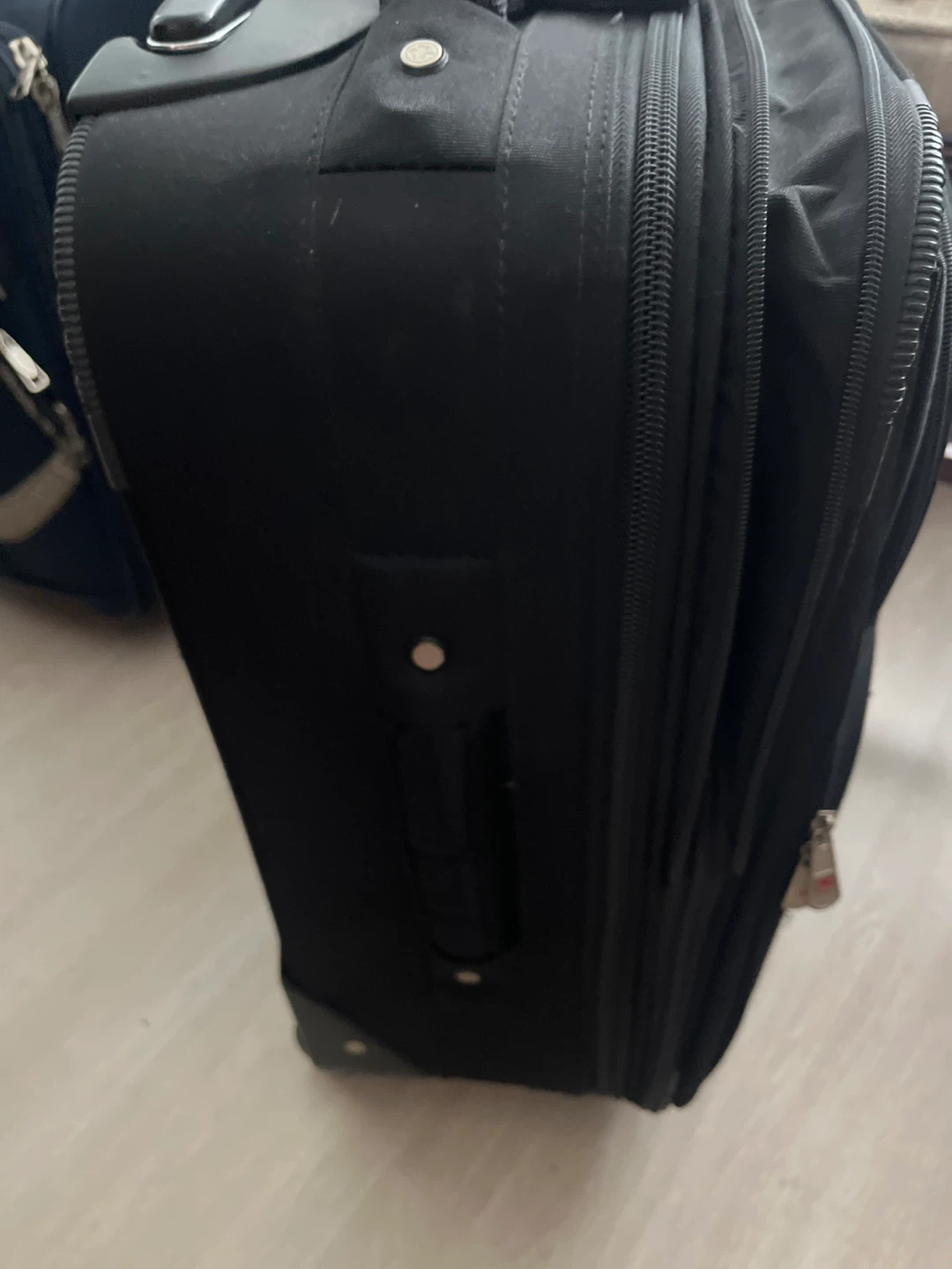 Air Canada Black Rolling Suitcase Luggage 22” - photo 2
