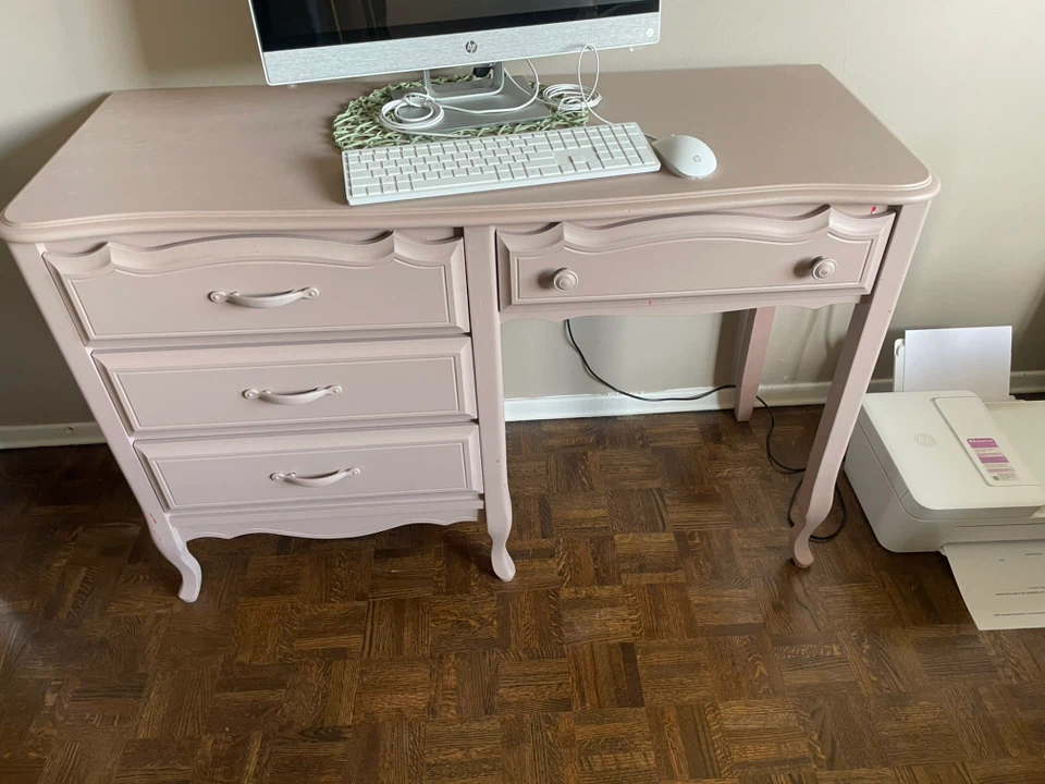 Vintage Pink Vanity/Desk - photo 2