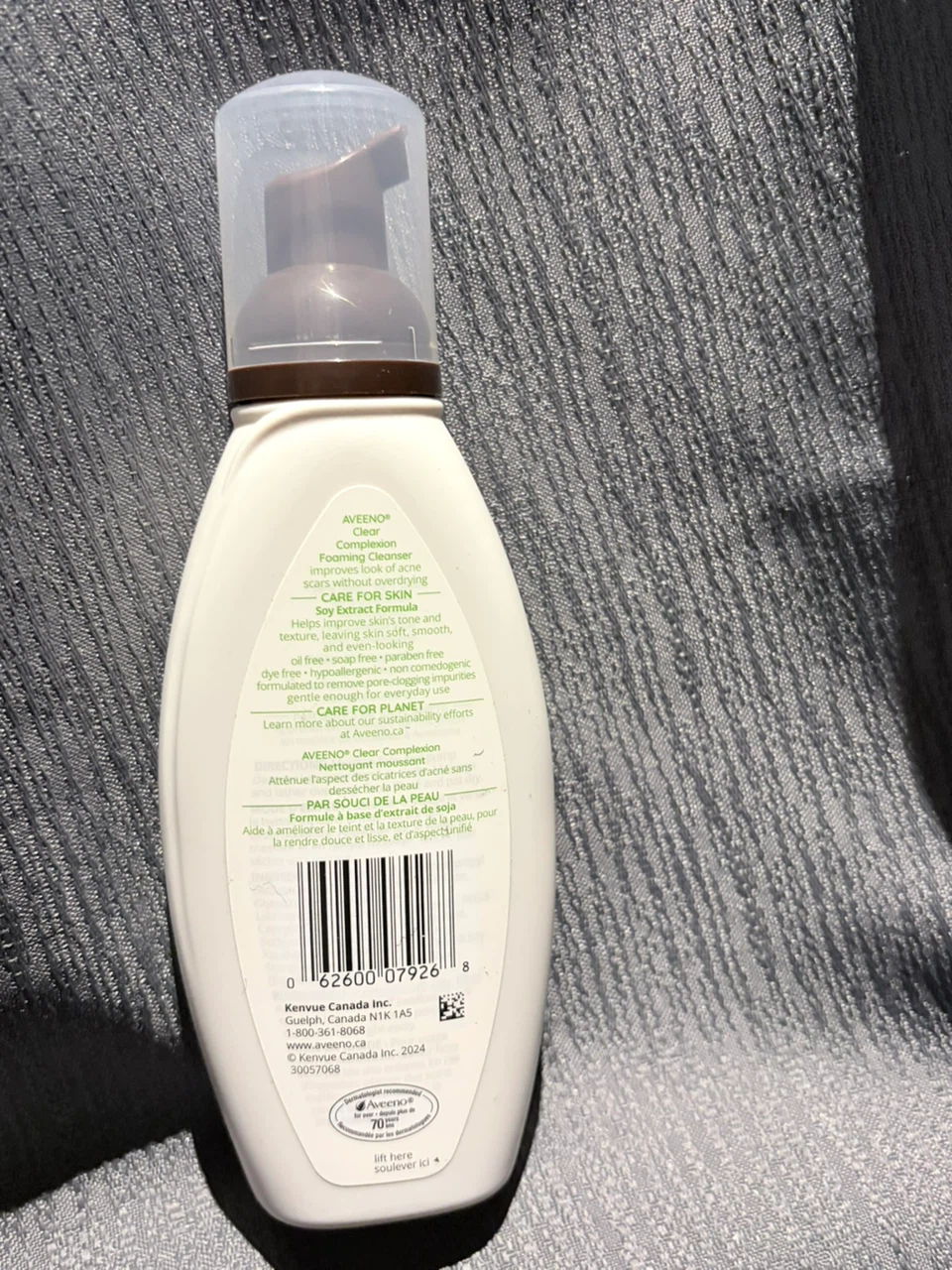 Aveeno Clear Complexion Foaming Facial Cleanser - photo 2