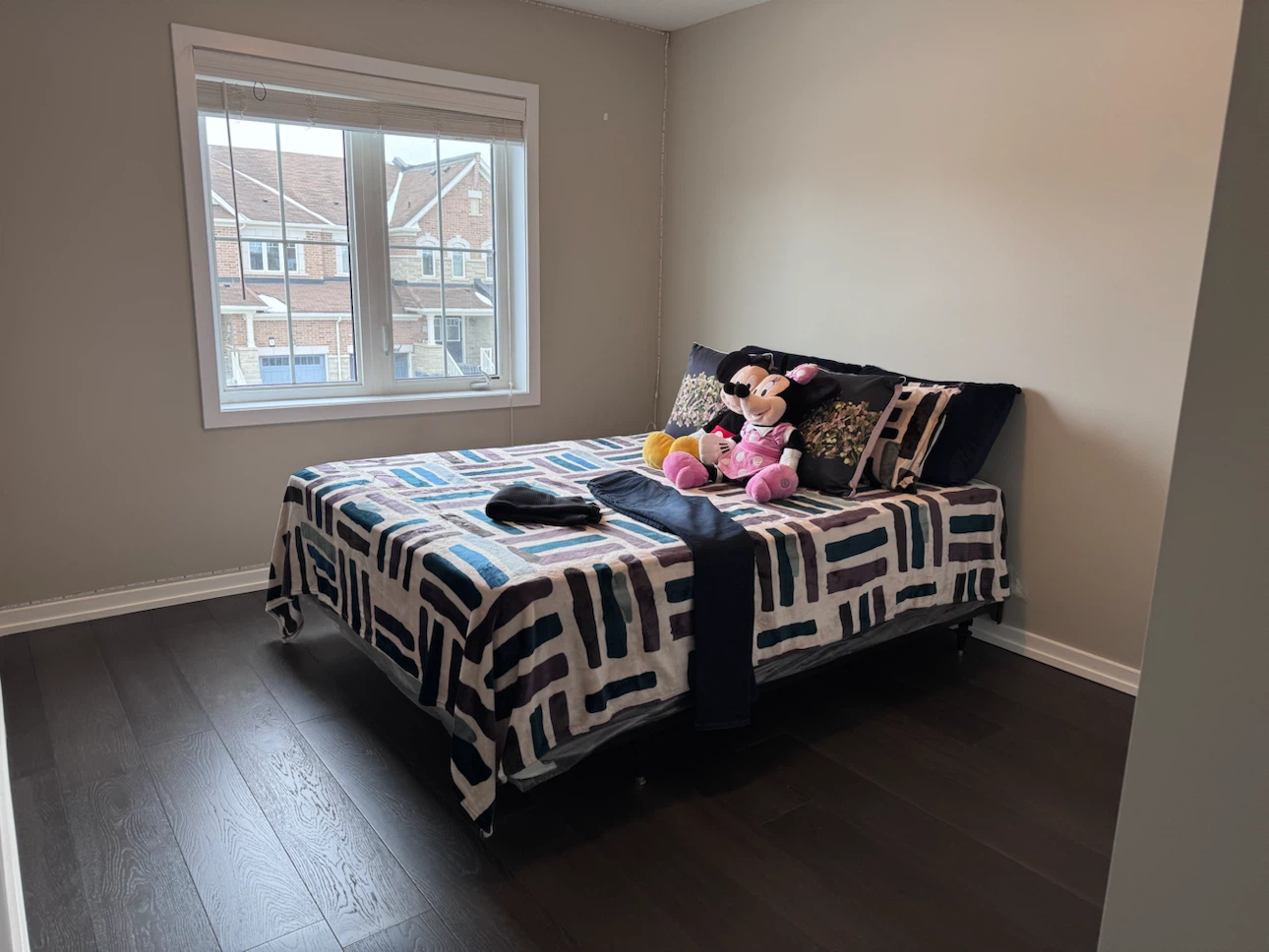 Private room available at upper floor - photo 4