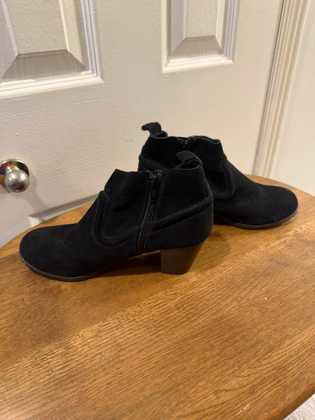 Black Suede Ankle Boots with Zipper - photo 2