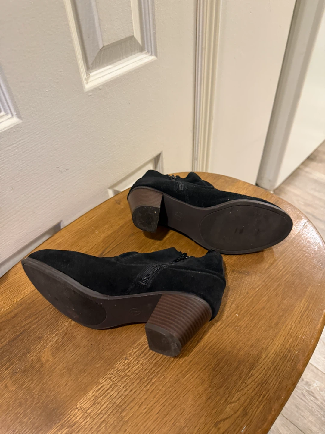 Black Suede Ankle Boots with Zipper - photo 3