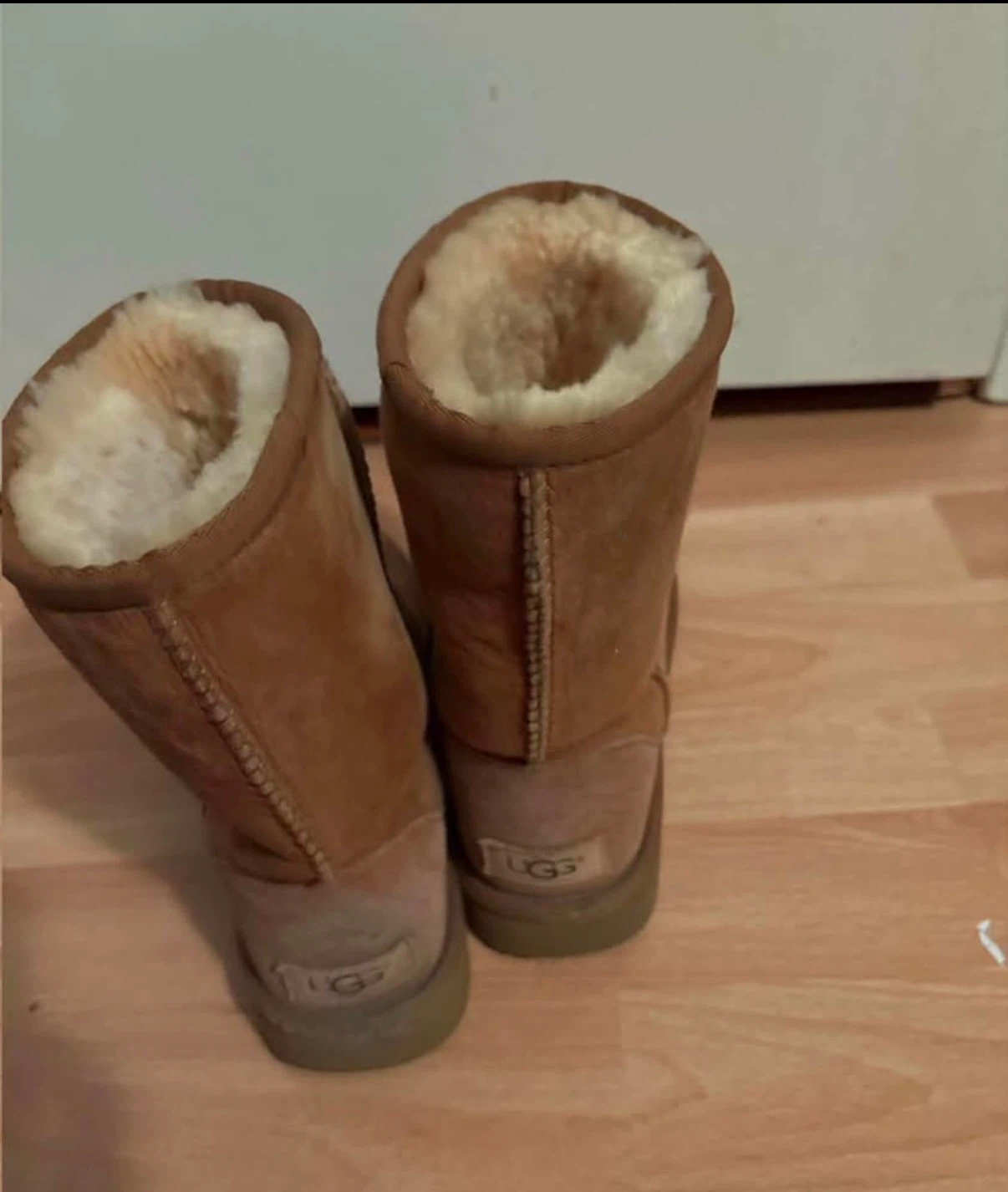 Women Ugg boots size 6 chestnut - photo 2