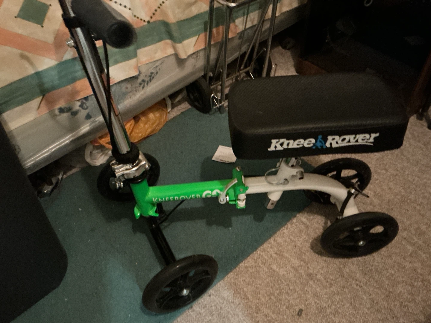 Knee rover scooter
