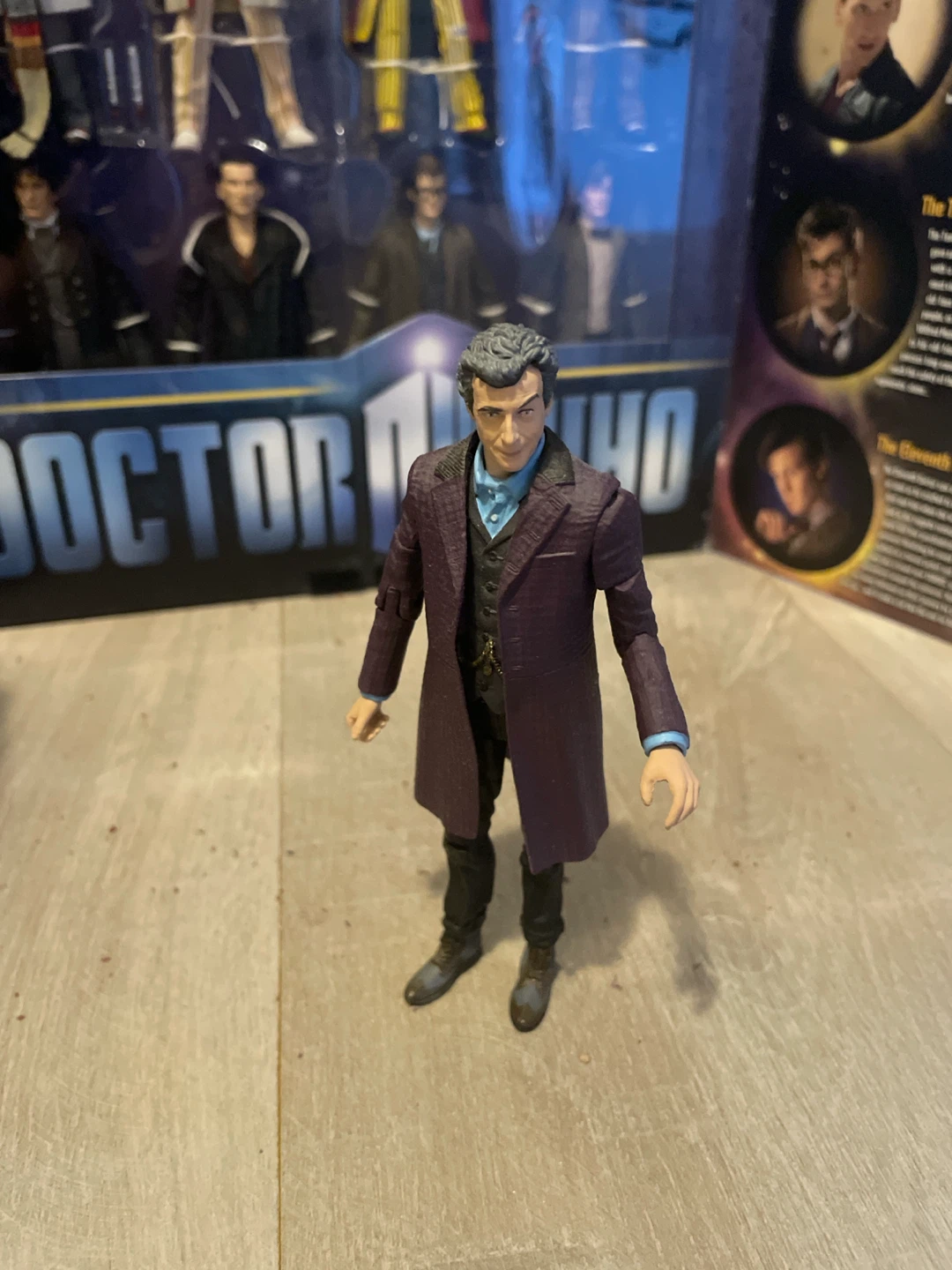 Doctor Who The 11th Doctors Figure Set, Tardis, & 12th Doctor - photo 3