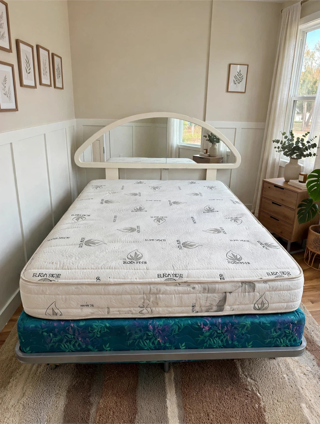 Queen Size Retro Mirrored Bed Set – Unique Vintage Style - photo 4