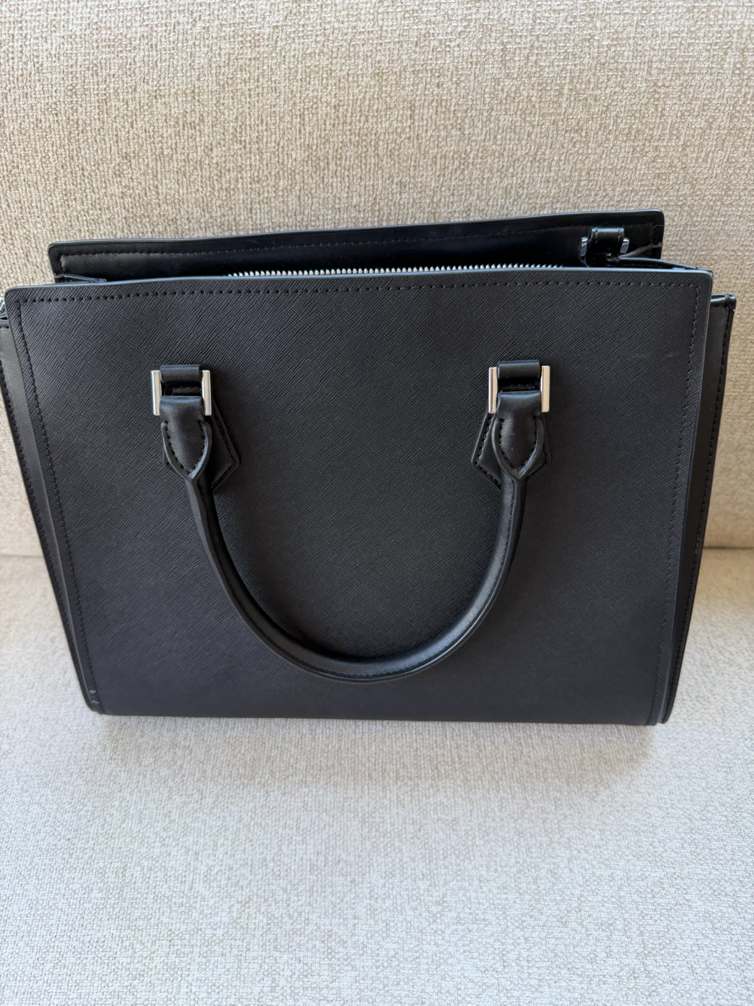 Michael Kors Black Structured Satchel Bag – Like New - photo 2