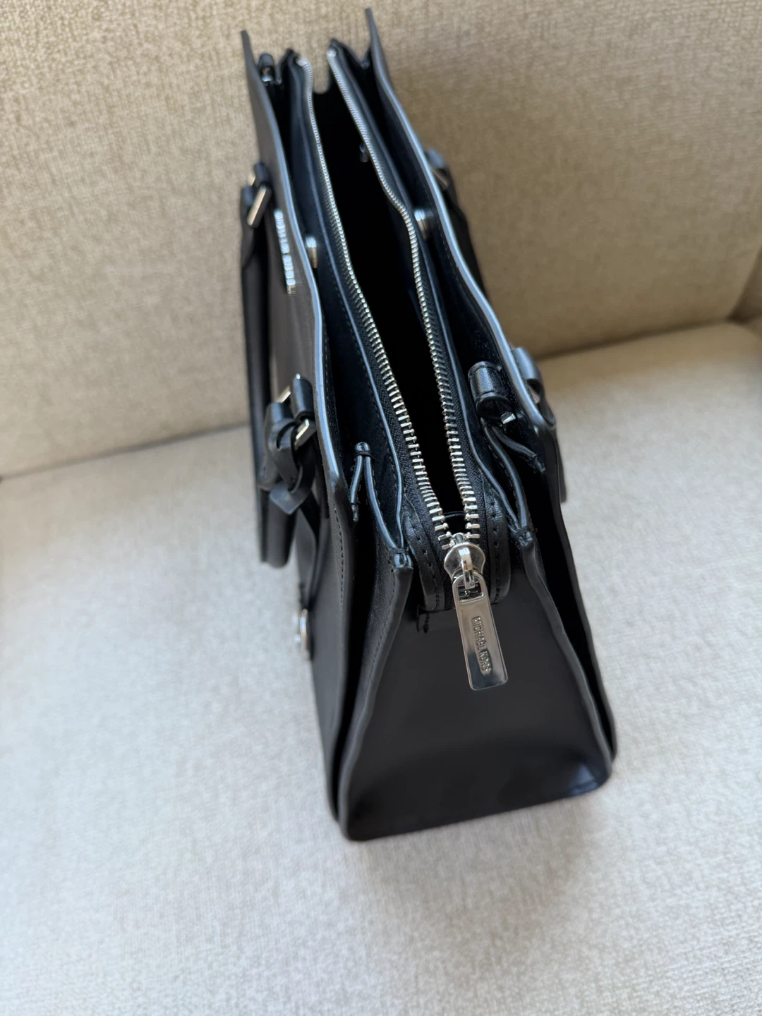 Michael Kors Black Structured Satchel Bag – Like New - photo 3