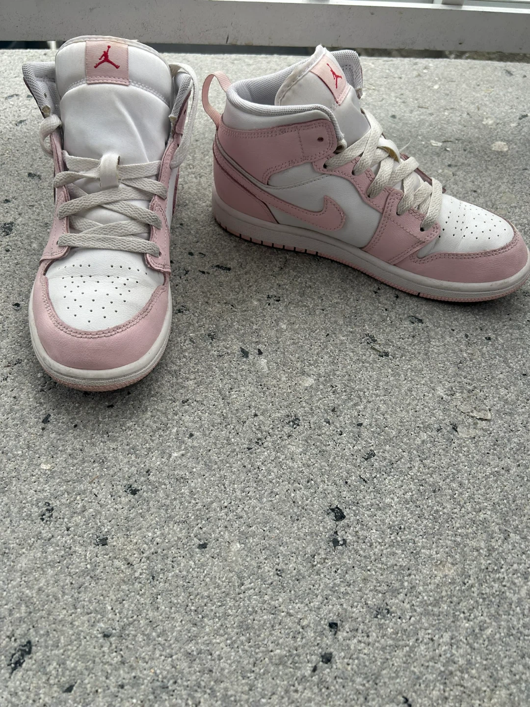 Jordan 1 Mid Pink White Sneakers