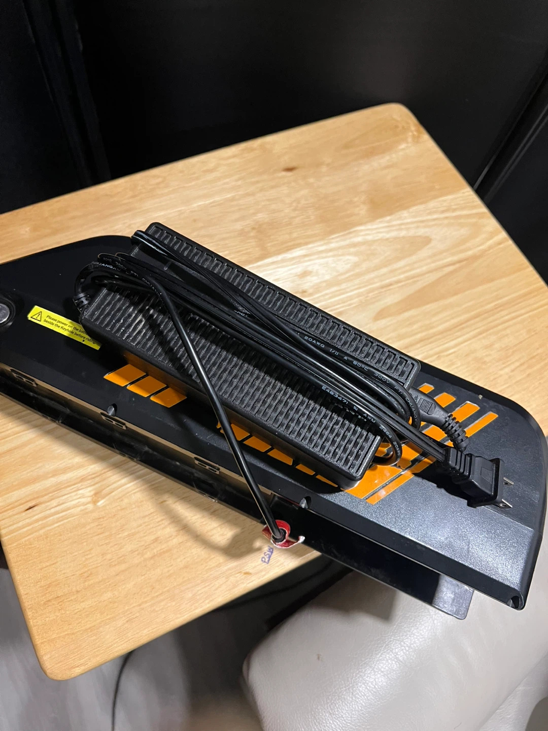 Rechargeable Li-ion Battery Pack & charger - photo 4