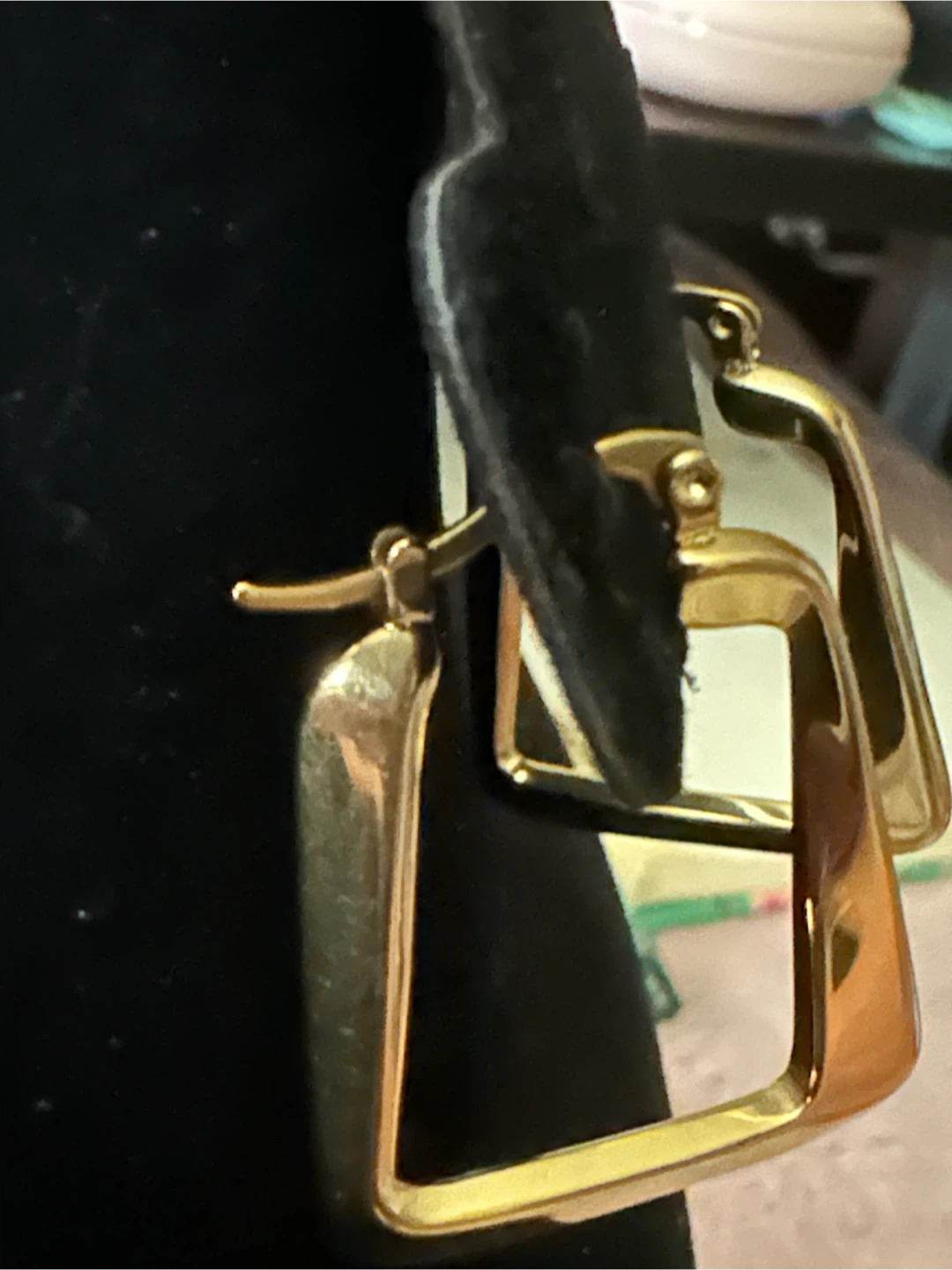 14k Gold tone laminated square hoop earrings - photo 3